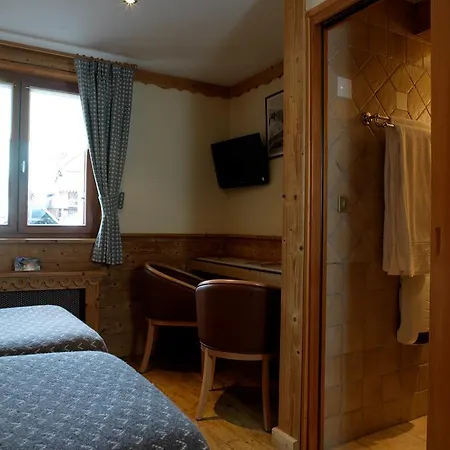 Du Manoir Hotel