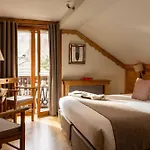 Hotel Du Manoir