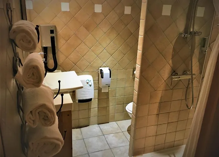 Du Manoir Готель